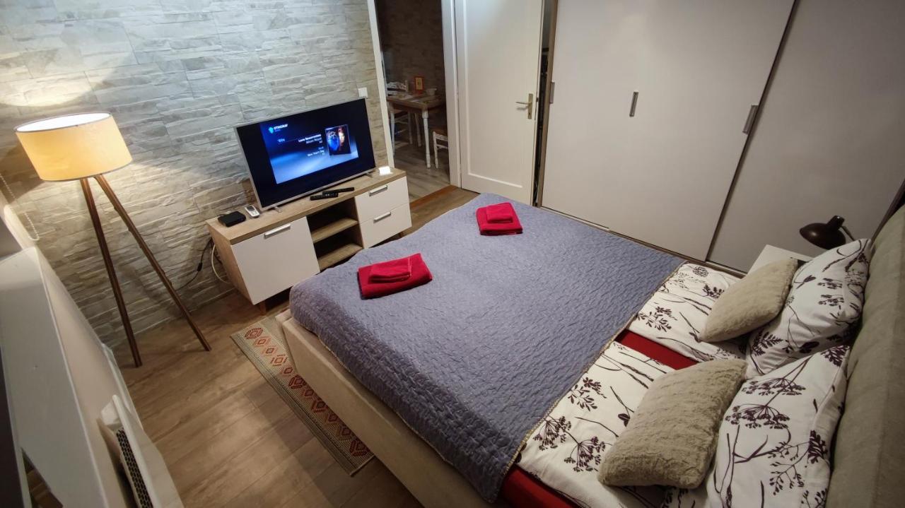 Cozy, Nice & Quiet Apartment Lucky Sarajevo - Free Public Parking エクステリア 写真