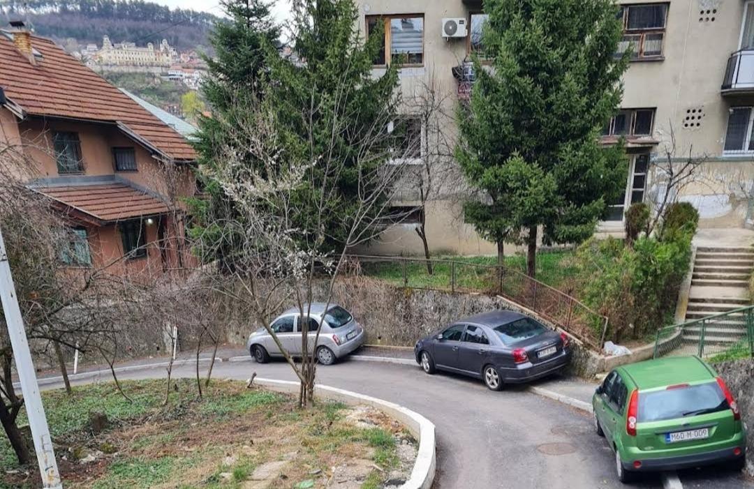Cozy, Nice & Quiet Apartment Lucky Sarajevo - Free Public Parking エクステリア 写真